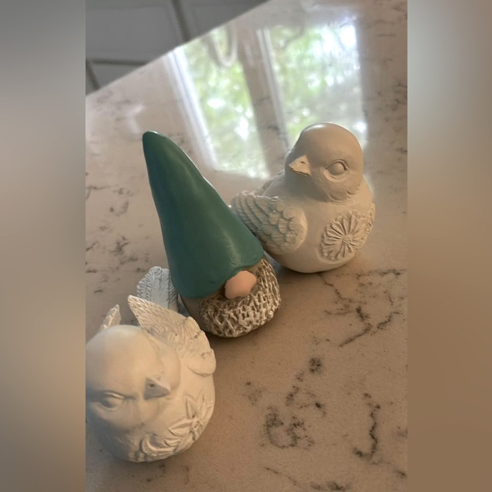 Bundle of small figures